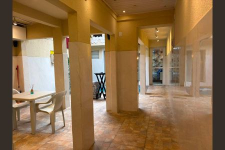 Varanda de casa para alugar com 1 quarto, 75m² em Vila Antonieta, São Paulo