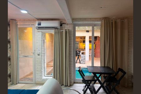 Sala de casa para alugar com 1 quarto, 75m² em Vila Antonieta, São Paulo