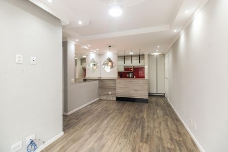 Sala  de apartamento para alugar com 3 quartos, 67m² em Guaiauna, São Paulo