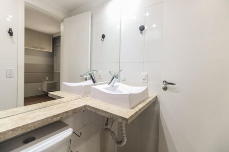 Apartamento para alugar com 67m², 3 quartos e 1 vaga Apartamento para alugar com 67m², 3 quartos e 1 vagaBanheiro Suíte