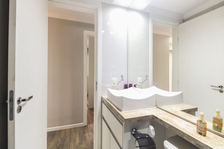 Apartamento para alugar com 67m², 3 quartos e 1 vaga Apartamento para alugar com 67m², 3 quartos e 1 vagaBanheiro Social