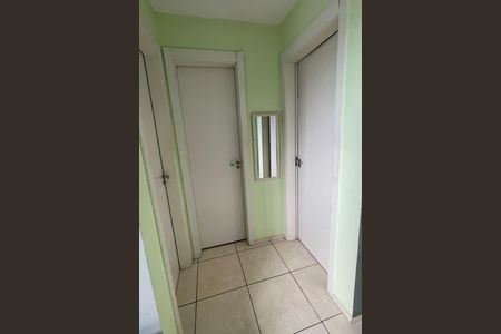 Corredor de apartamento para alugar com 2 quartos, 70m² em Jardim Primavera, Duque de Caxias