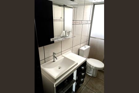 Banheiro de casa para alugar com 2 quartos, 77m² em São Luiz, Gravataí