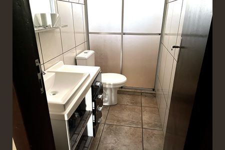Casa para alugar com 77m², 2 quartos e 1 vaga Casa para alugar com 77m², 2 quartos e 1 vagaBanheiro
