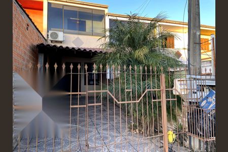 Fachada  de casa para alugar com 2 quartos, 77m² em São Luiz, Gravataí