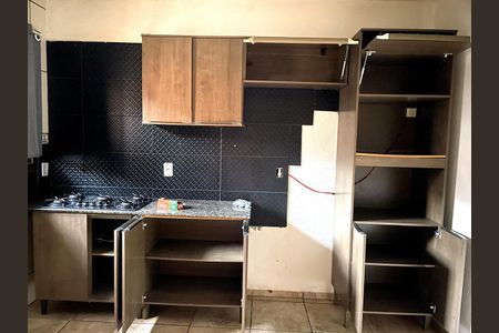 Cozinha de casa para alugar com 2 quartos, 77m² em São Luiz, Gravataí