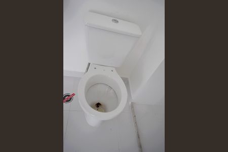 Banheiro de kitnet/studio à venda com 1 quarto, 24m² em Pinheiros, São Paulo