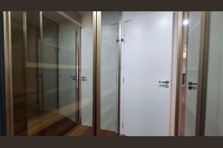Apartamento para alugar com 123m², 3 quartos e 2 vagas Apartamento para alugar com 123m², 3 quartos e 2 vagasCloset Quarto 1 Suíte