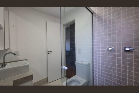 Apartamento para alugar com 123m², 3 quartos e 2 vagas Apartamento para alugar com 123m², 3 quartos e 2 vagasBanheiro Closet Quarto 1 Suíte