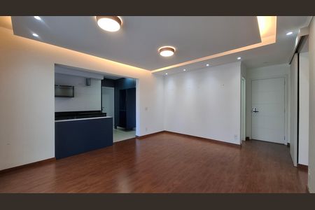 Apartamento para alugar com 123m², 3 quartos e 2 vagas Apartamento para alugar com 123m², 3 quartos e 2 vagasSala