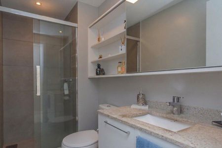 Apartamento à venda com 71m², 3 quartos e 2 vagas Apartamento à venda com 71m², 3 quartos e 2 vagasBanheiro