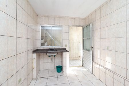 Cozinha de casa para alugar com 2 quartos, 45m² em Vila Chuca, São Paulo