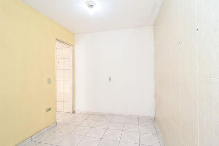 Sala de casa para alugar com 2 quartos, 45m² em Vila Chuca, São Paulo