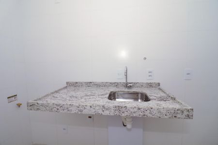 Cozinha de apartamento à venda com 2 quartos, 59m² em Vila Bandeirantes, São Paulo