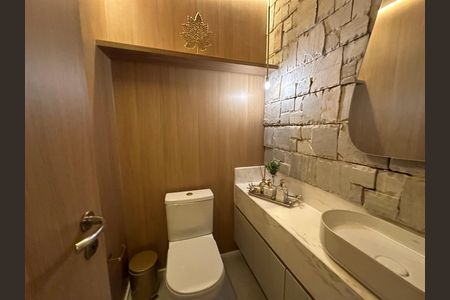 Apartamento para alugar com 175m², 3 quartos e 3 vagas Apartamento para alugar com 175m², 3 quartos e 3 vagasLavabo