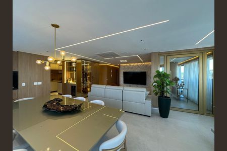 Apartamento para alugar com 175m², 3 quartos e 3 vagas Apartamento para alugar com 175m², 3 quartos e 3 vagasSala