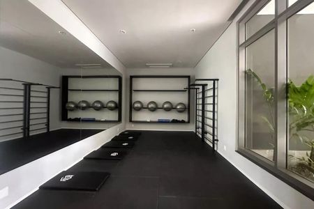 Apartamento para alugar com 175m², 3 quartos e 3 vagas Apartamento para alugar com 175m², 3 quartos e 3 vagasÁrea comum - Academia