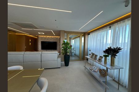 Apartamento para alugar com 175m², 3 quartos e 3 vagas Apartamento para alugar com 175m², 3 quartos e 3 vagasSala