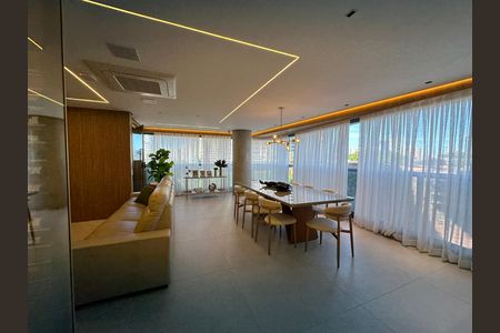 Apartamento para alugar com 175m², 3 quartos e 3 vagas Apartamento para alugar com 175m², 3 quartos e 3 vagasSala