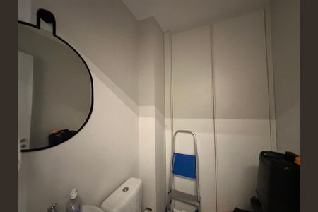 Apartamento para alugar com 175m², 3 quartos e 3 vagas Apartamento para alugar com 175m², 3 quartos e 3 vagasBanheiro de serviço