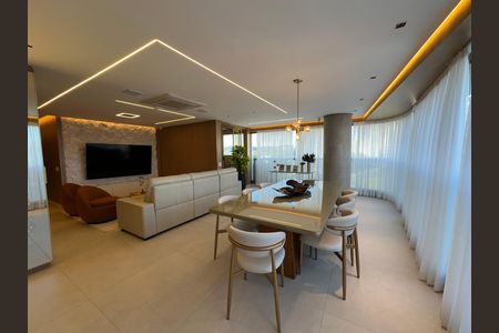Apartamento para alugar com 175m², 3 quartos e 3 vagas Apartamento para alugar com 175m², 3 quartos e 3 vagasSala