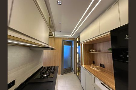 Apartamento para alugar com 175m², 3 quartos e 3 vagas Apartamento para alugar com 175m², 3 quartos e 3 vagasCozinha