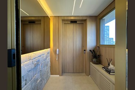 Apartamento para alugar com 175m², 3 quartos e 3 vagas Apartamento para alugar com 175m², 3 quartos e 3 vagasHall de entrada