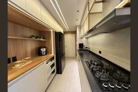Apartamento para alugar com 175m², 3 quartos e 3 vagas Apartamento para alugar com 175m², 3 quartos e 3 vagasCozinha
