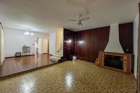 Casa para alugar com 146m², 4 quartos e 2 vagas Casa para alugar com 146m², 4 quartos e 2 vagasSala