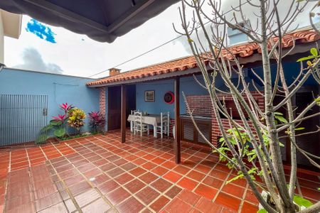 Casa para alugar com 146m², 4 quartos e 2 vagas Casa para alugar com 146m², 4 quartos e 2 vagasÁrea gourmet
