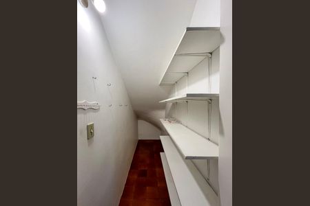 Casa para alugar com 146m², 4 quartos e 2 vagas Casa para alugar com 146m², 4 quartos e 2 vagasDespensa