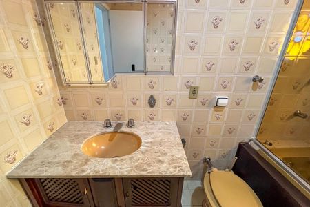 Casa para alugar com 146m², 4 quartos e 2 vagas Casa para alugar com 146m², 4 quartos e 2 vagasBanheiro