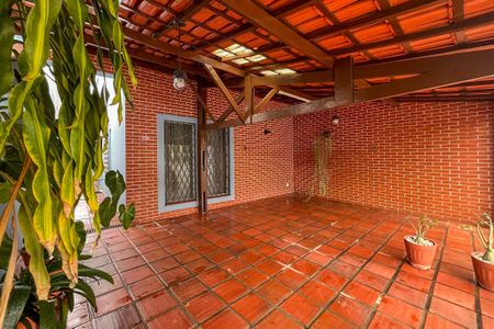 Garagem de casa para alugar com 4 quartos, 146m² em São João Climaco, São Paulo