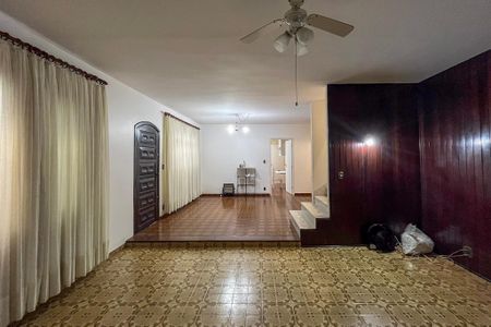 Casa para alugar com 146m², 4 quartos e 2 vagas Casa para alugar com 146m², 4 quartos e 2 vagasSala