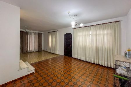 Casa para alugar com 146m², 4 quartos e 2 vagas Casa para alugar com 146m², 4 quartos e 2 vagasSala de Jantar