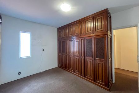Casa para alugar com 146m², 4 quartos e 2 vagas Casa para alugar com 146m², 4 quartos e 2 vagasQuarto 3