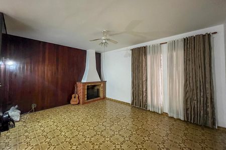 Casa para alugar com 146m², 4 quartos e 2 vagas Casa para alugar com 146m², 4 quartos e 2 vagasSala