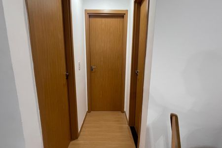 Corredor de apartamento para alugar com 2 quartos, 84m² em Parque Sarapuí, Duque de Caxias