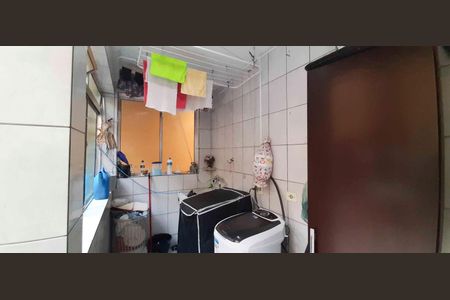 Área de Serviço de casa para alugar com 4 quartos, 140m² em Santo Antônio, Osasco