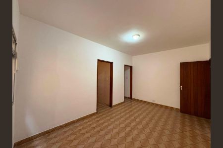 Quarto de casa para alugar com 3 quartos, 202m² em Vila Santo Estefano, São Paulo