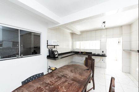 Cozinha de casa para alugar com 6 quartos, 250m² em Castanheira, Contagem