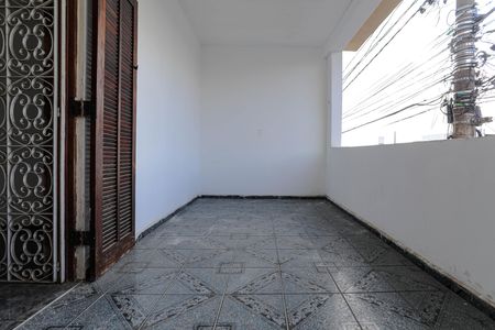 Casa para alugar com 110m², 3 quartos e 1 vaga Casa para alugar com 110m², 3 quartos e 1 vagaSacada