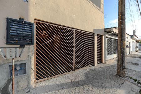 Casa para alugar com 110m², 3 quartos e 1 vaga Casa para alugar com 110m², 3 quartos e 1 vagaFachada