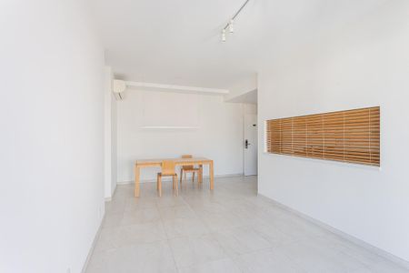 Sala de apartamento para alugar com 2 quartos, 85m² em Pinheiros, São Paulo