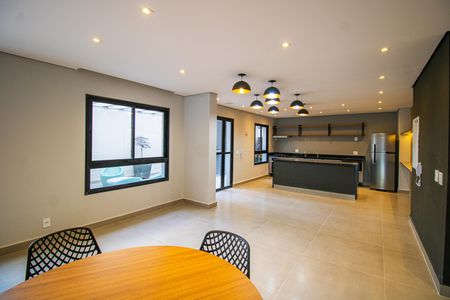 Apartamento para alugar com 28m², 1 quarto e sem vaga Apartamento para alugar com 28m², 1 quarto e sem vagaÁrea comum - Salão de festas