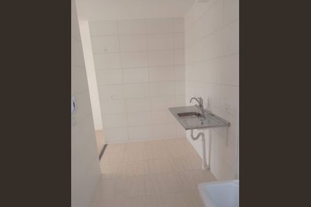 Cozinha de apartamento para alugar com 2 quartos, 55m² em Biritiba, Poá