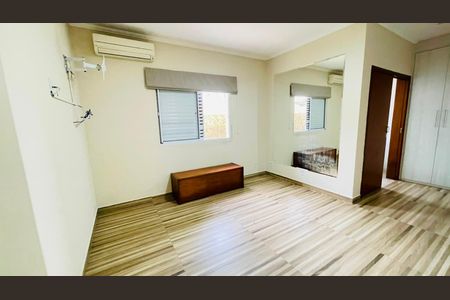 Casa de condomínio para alugar com 288m², 3 quartos e 4 vagasQuarto principal