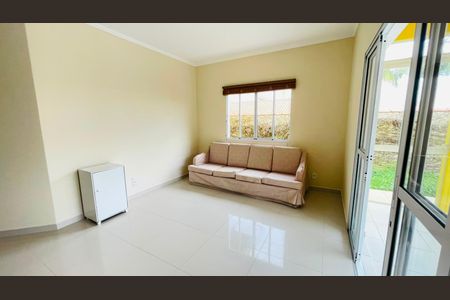 Casa de condomínio para alugar com 288m², 3 quartos e 4 vagasSala secundaria