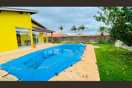 Casa de condomínio para alugar com 288m², 3 quartos e 4 vagasPiscina