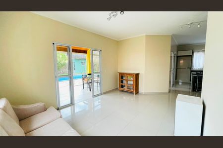 Casa de condomínio para alugar com 288m², 3 quartos e 4 vagasSala secundaria